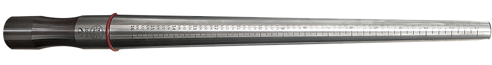 Measuring Ring Size - Leon Megé