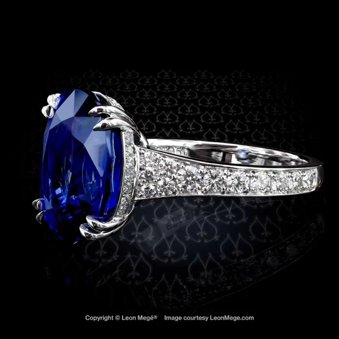 Leon Megé bespoke right-hand ring with Royal-blue Burmese sapphire and diamond pave r6457