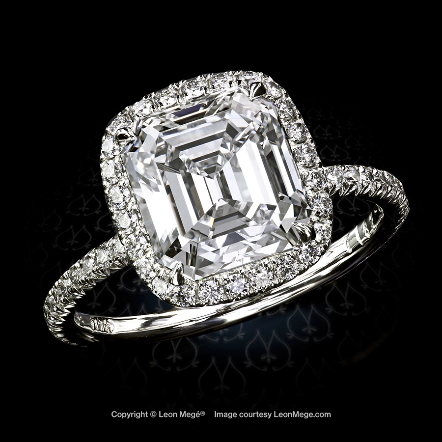 Leon Megé 811™ halo ring featuring an exceptional a Krupp-cut diamond in a circle of diamonds r7182