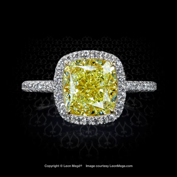 Leon Megé bespoke 811™ halo ring with a fancy yellow diamond in platinum and 18K gold covered with ideal-cut diamond micro pave r7532