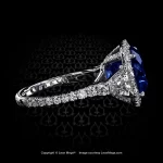 Leon Megé Montpassier™ three-stone ring featuring a vibrant blue sapphire and diamonds r7859