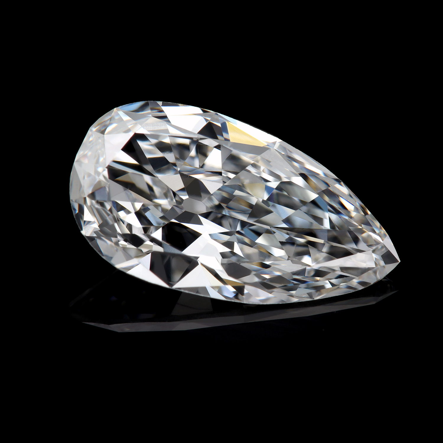 5353125599 GIA antique pear shape diamond