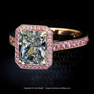 Leon Mege 611™ halo ring with a fancy-green diamond in rose gold with fancy pink diamonds r1206