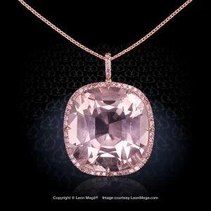 Leon Megé halo pendant with natural vintage-cut cushion pink morganite and natural pink diamonds in 18K rose gold p8554