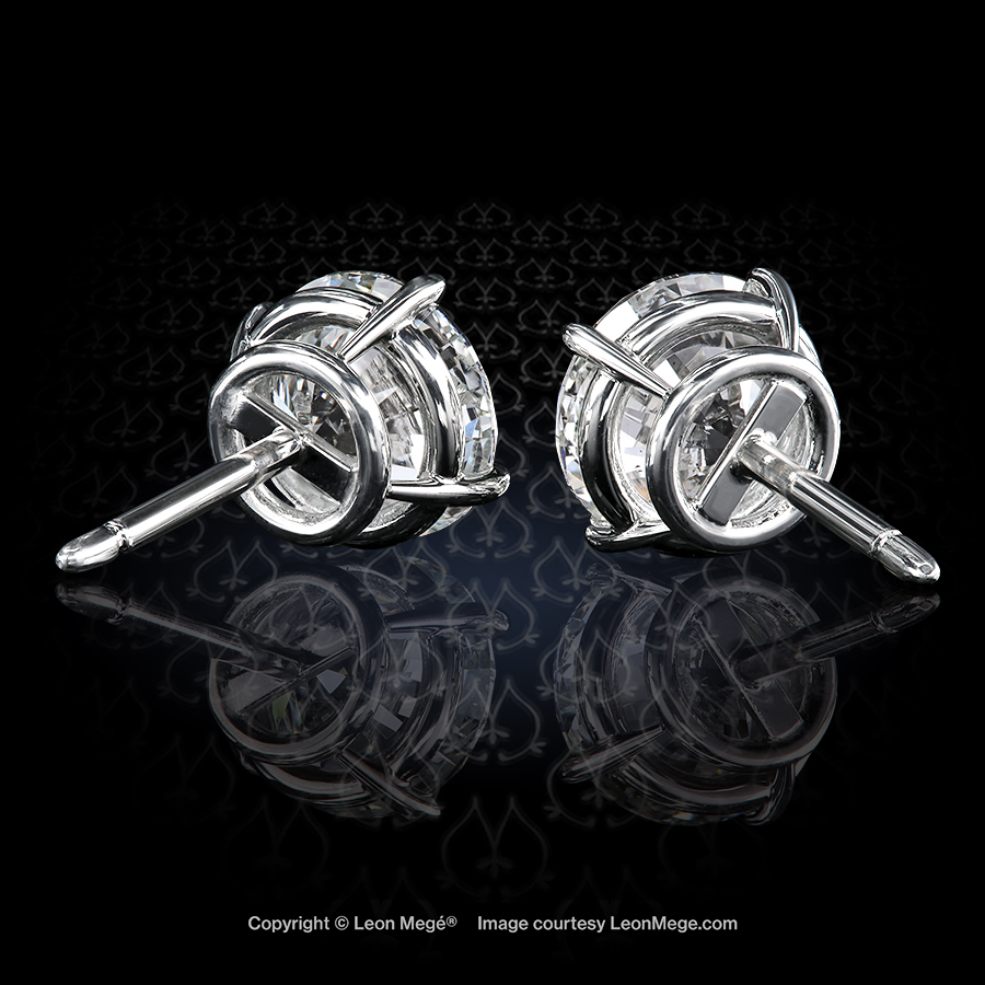 Leon Mege platinum studs with a round diamond in single prongs illustration e8704