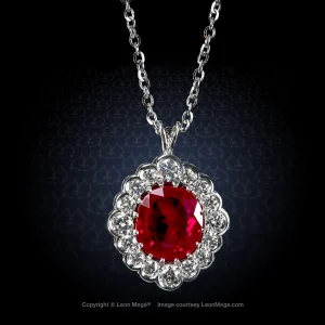 Leon Megé bespoke cluster Pendant with a certified Burmese ruby an dnatural full-cut diamonds in a platinum mounting p8798